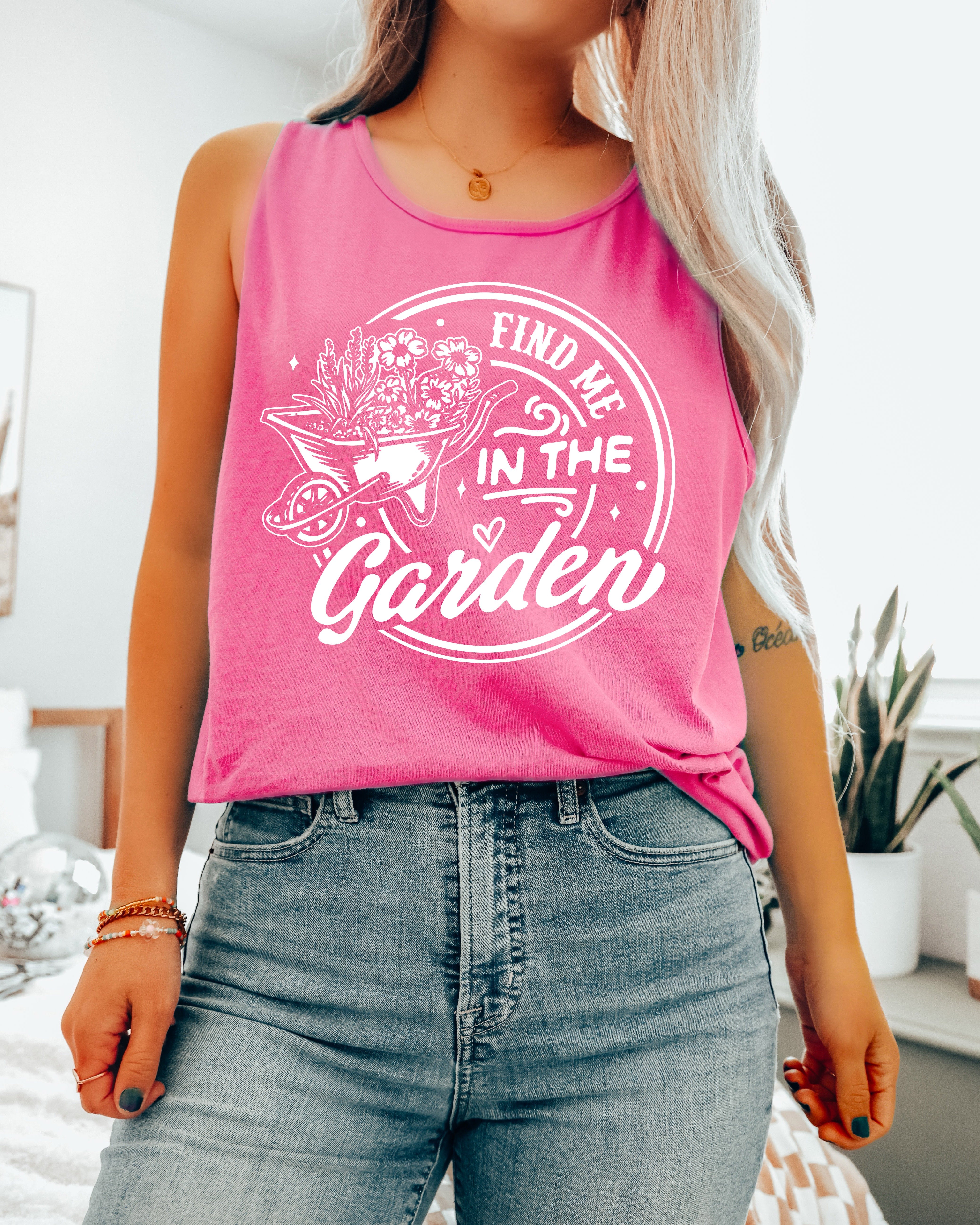 Find me in the Garden Comfort Colors Tank Top – Mountain Hiking Camping Vacation Nature Lake Beach Graphic (Copy)