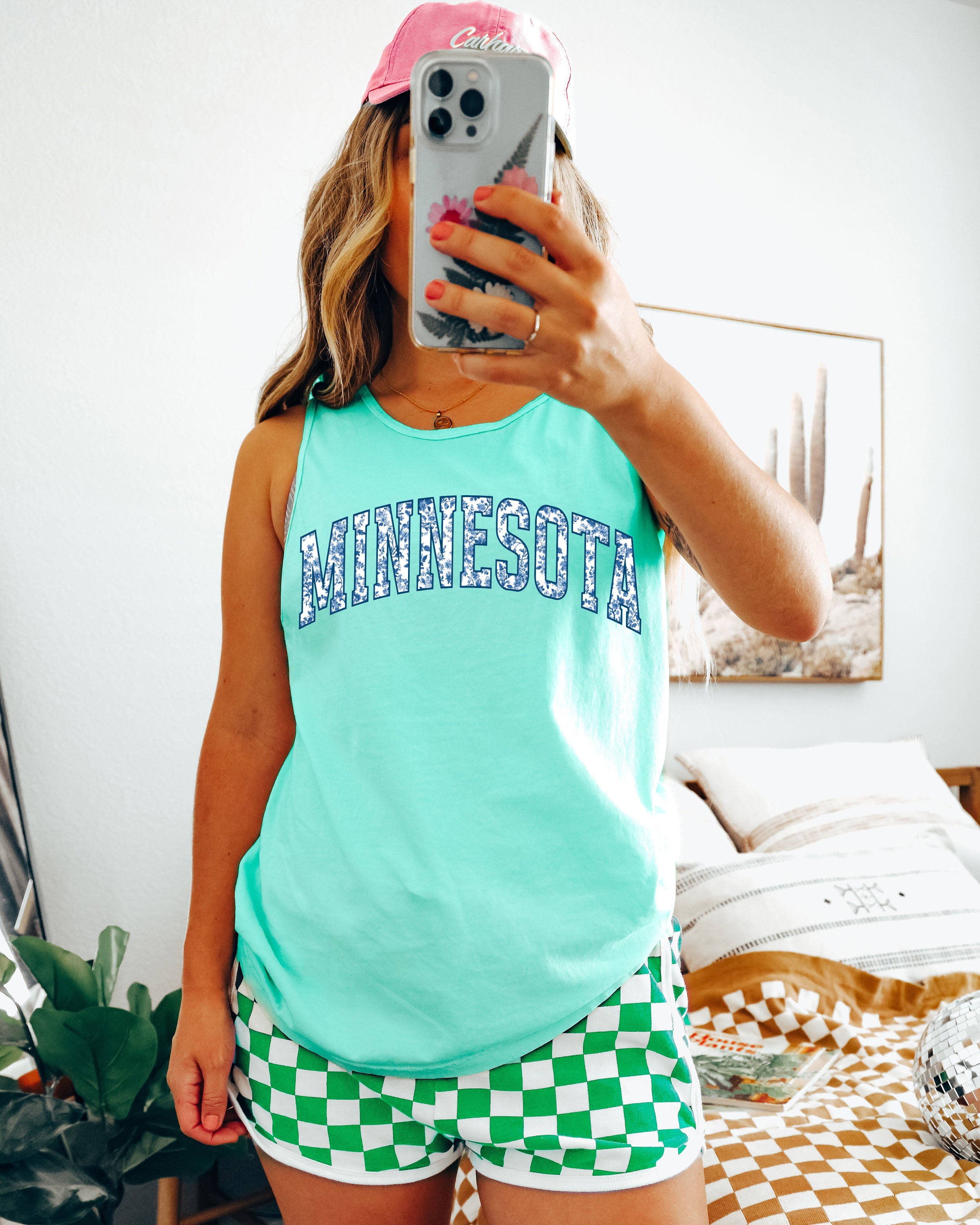 Minnesota State City Comfort Colors Tank Top – USA Travel Graphic Summer Essential