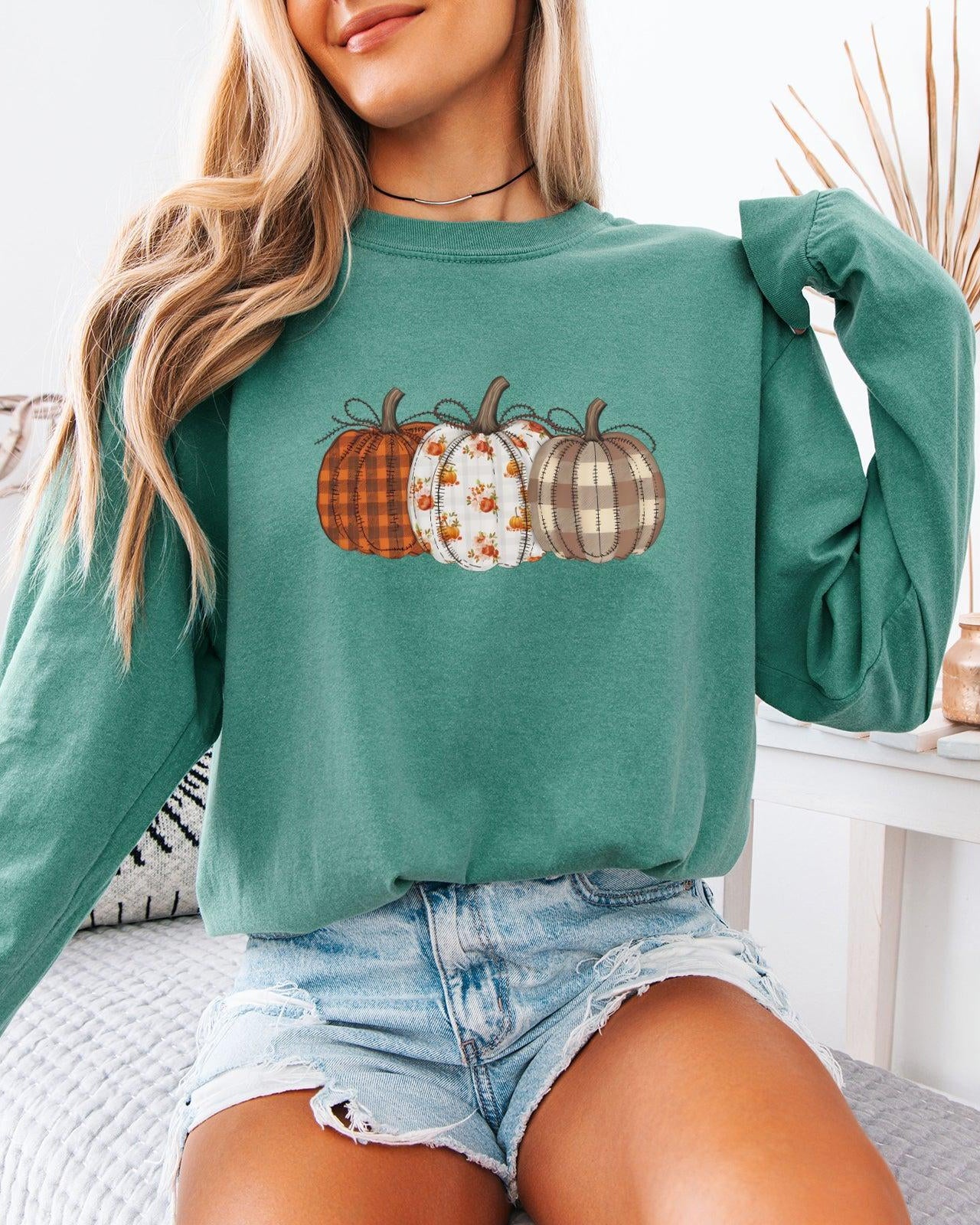 Checkered Pumpkins Thanksgiving Day Comfort Colors Long Sleeve Shirt