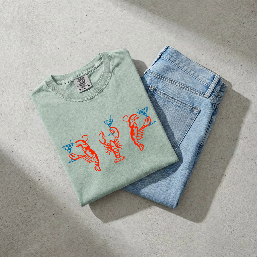 Lobster Martini Shrimp Beach Nature Comfort Colors T Shirt Vacation Lake Summer (Copy)