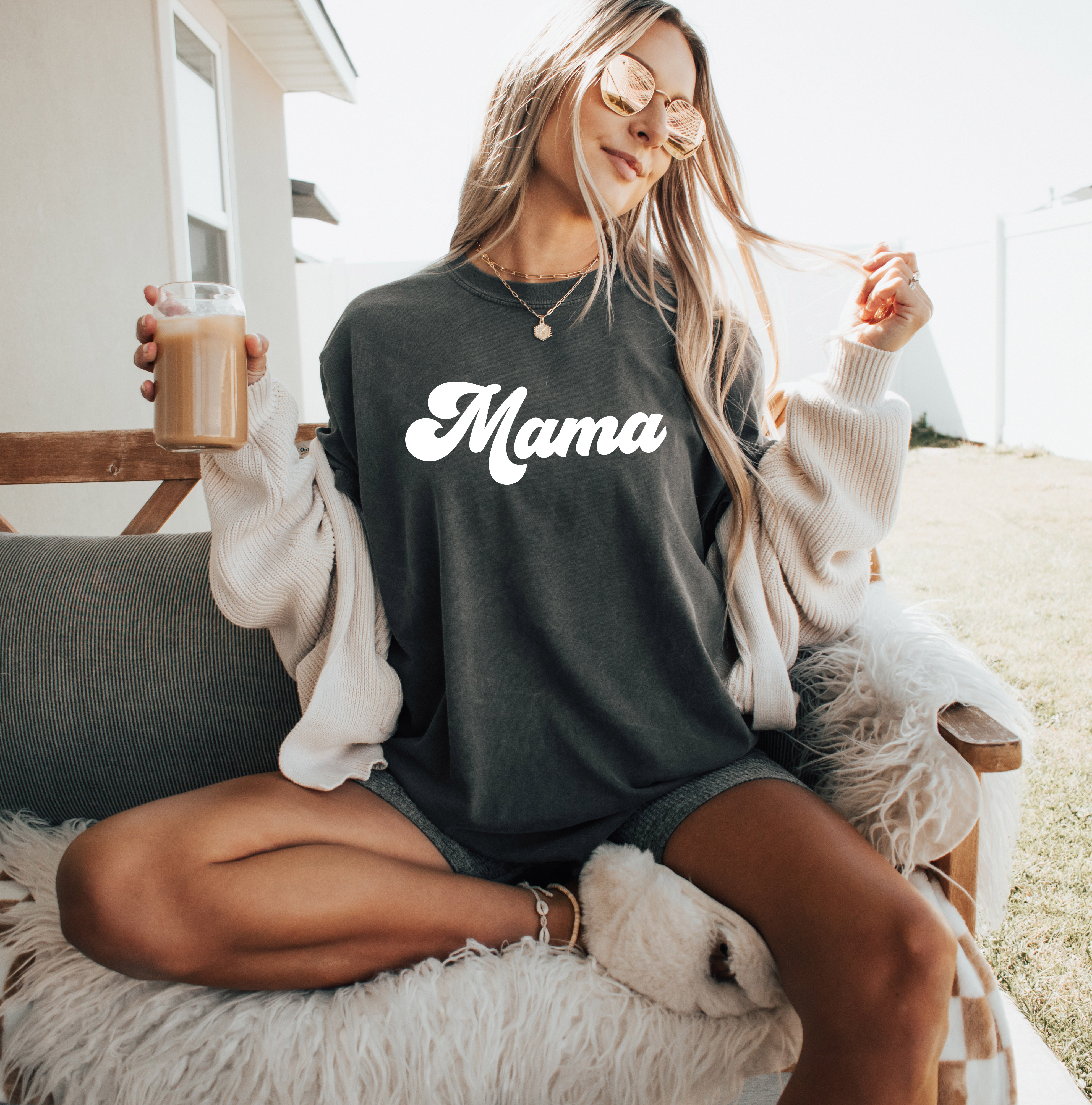 Mama Comfort Colors T Shirt (Groovy)
