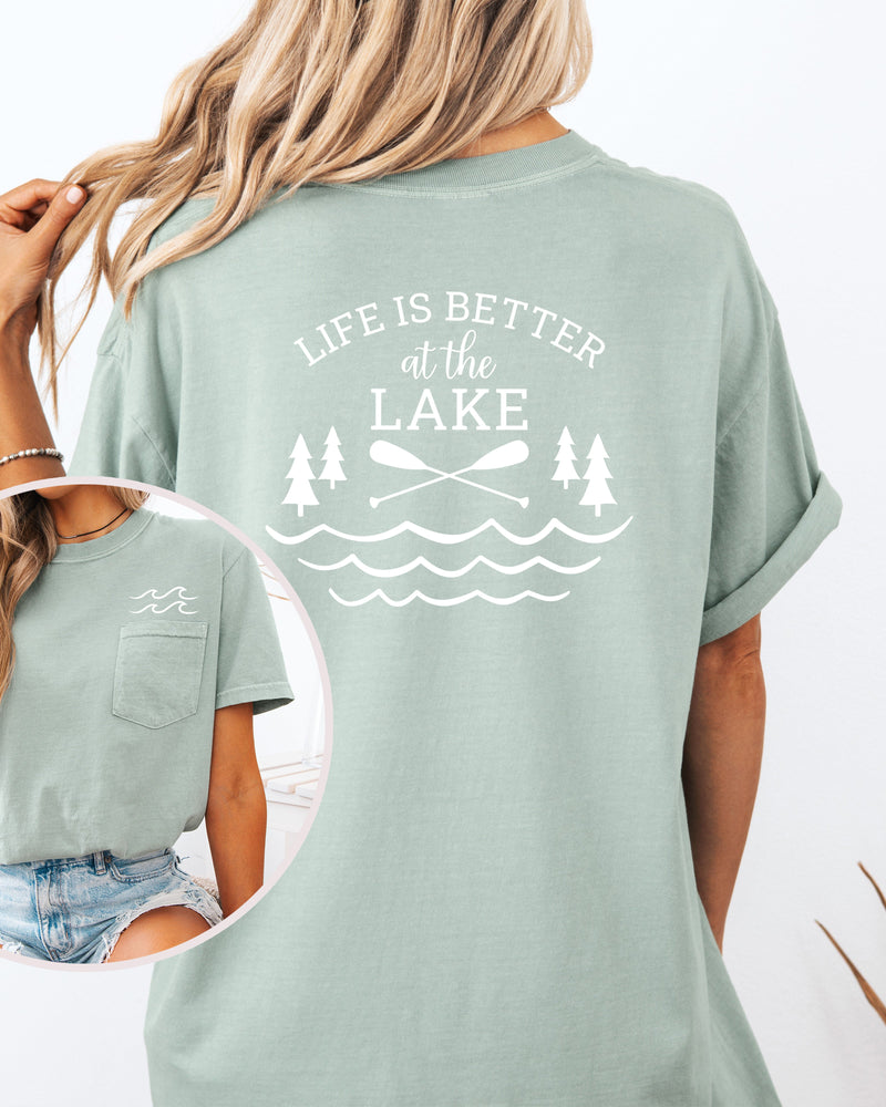 Life is better at the Lake Comfort Colors Pocket T-Shirt – Nature Camping Outdoor Graphic Tee