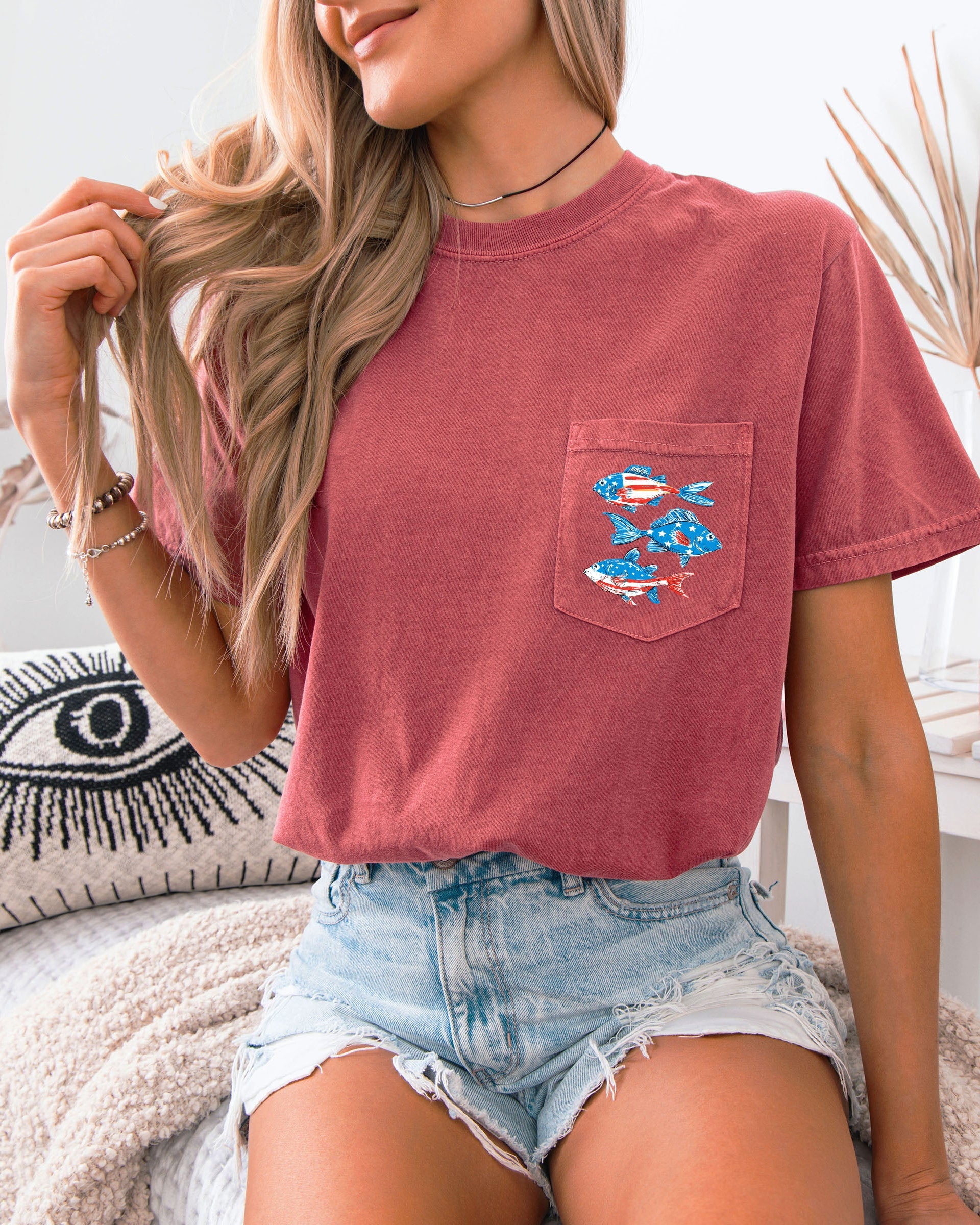 American Flag USA Fish Sardines Comfort Colors Pocket T-Shirt – Independence Day & Memorial Day Patriotic Veterans