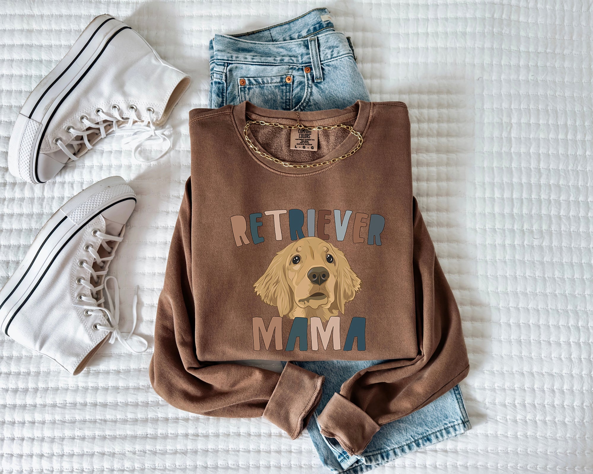 Golden Retriever Dog Mom Fall Garment Dyed Comfort Colors Sweatshirt