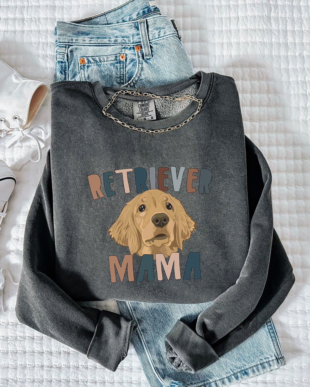 Golden Retriever Dog Mom Fall Garment Dyed Comfort Colors Sweatshirt