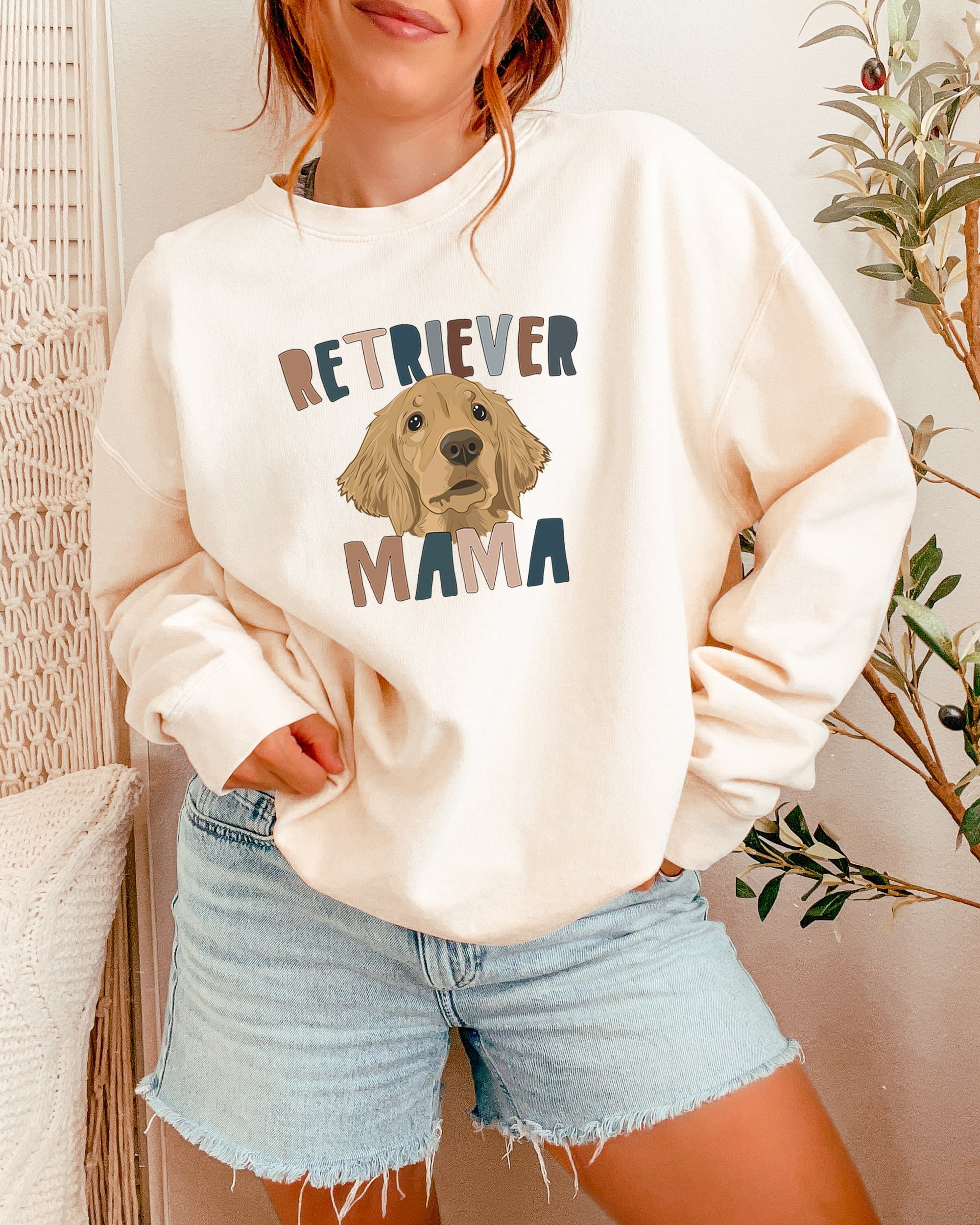 Golden Retriever Dog Mom Fall Garment Dyed Comfort Colors Sweatshirt
