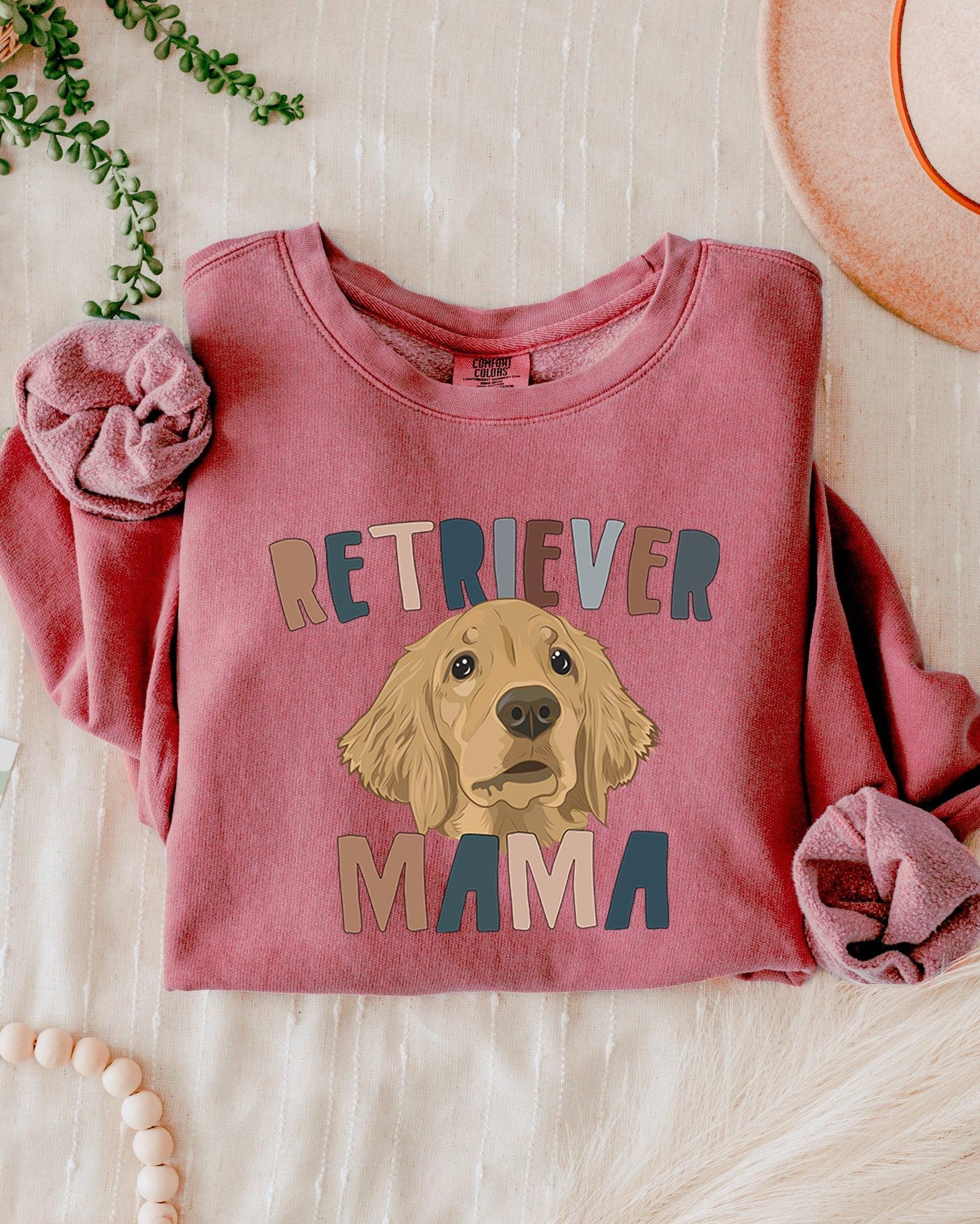 Golden Retriever Dog Mom Fall Garment Dyed Comfort Colors Sweatshirt