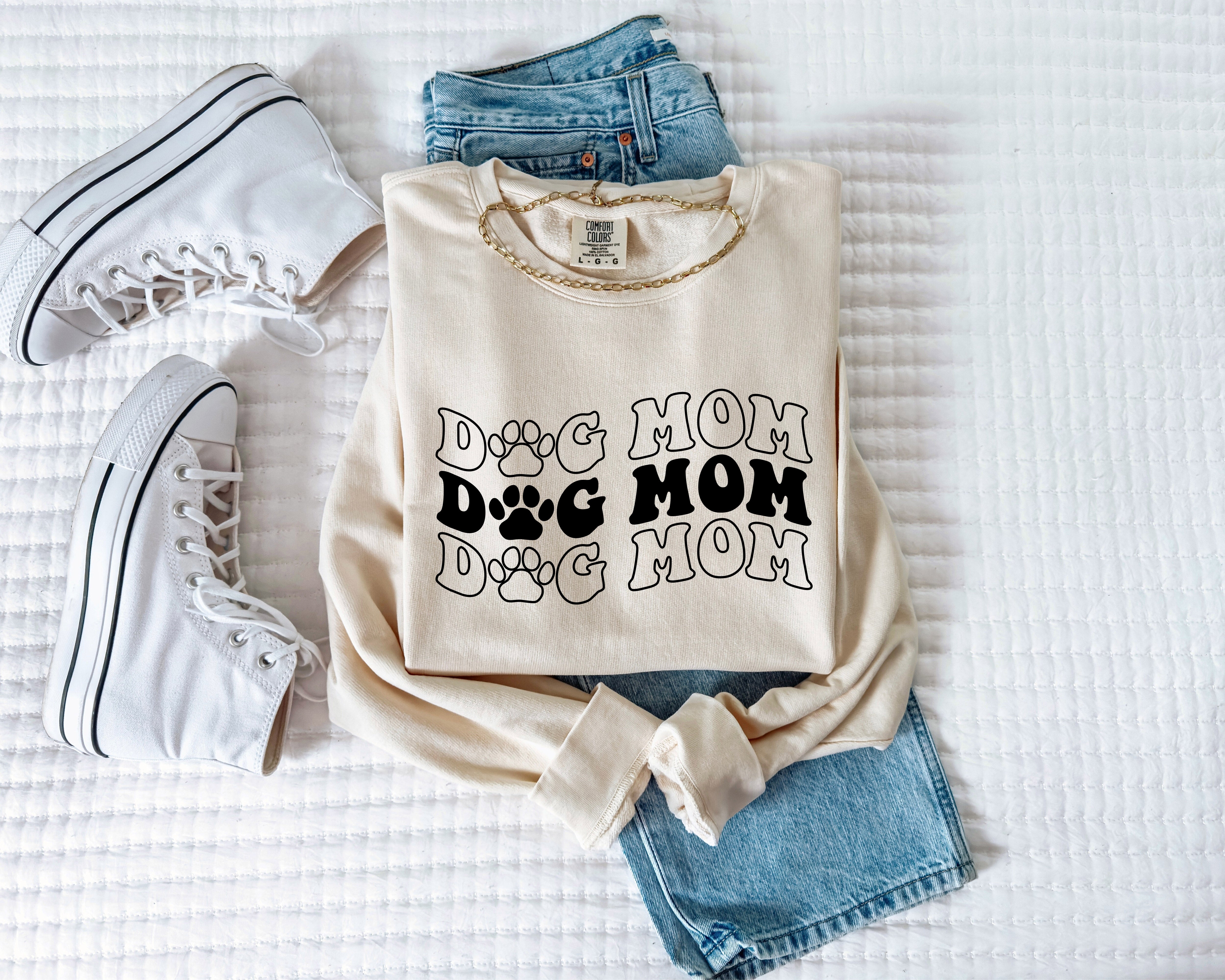 Dog mom Garment Dyed Comfort Colors Sweatshirt (Groovy)