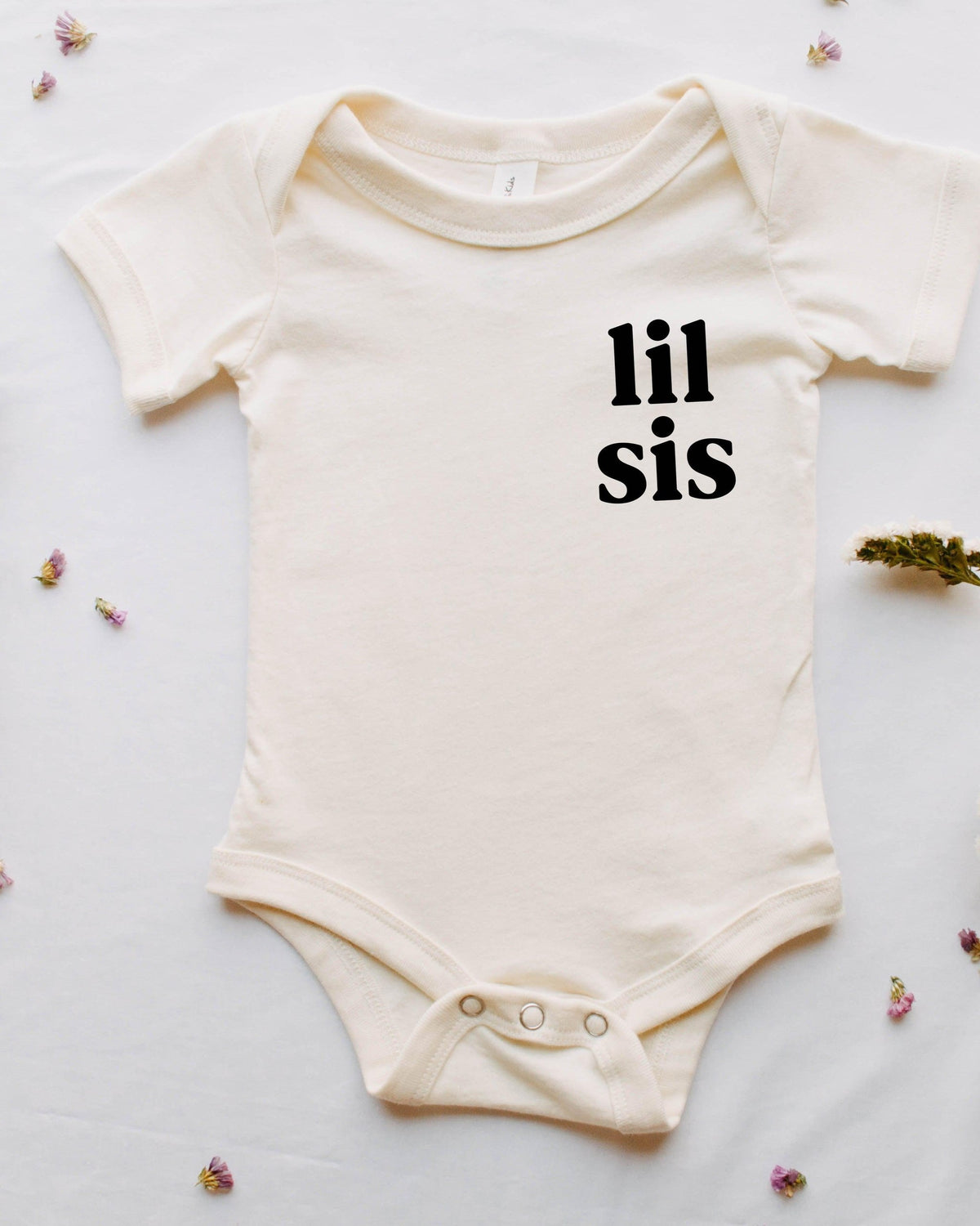 Lil sis baby Onesie - Pregnancy Announcement, Little Sister (Serif Left Chest)