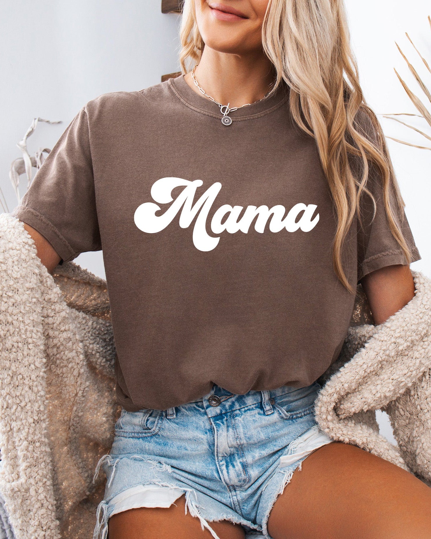 Mama Comfort Colors T Shirt (Groovy)