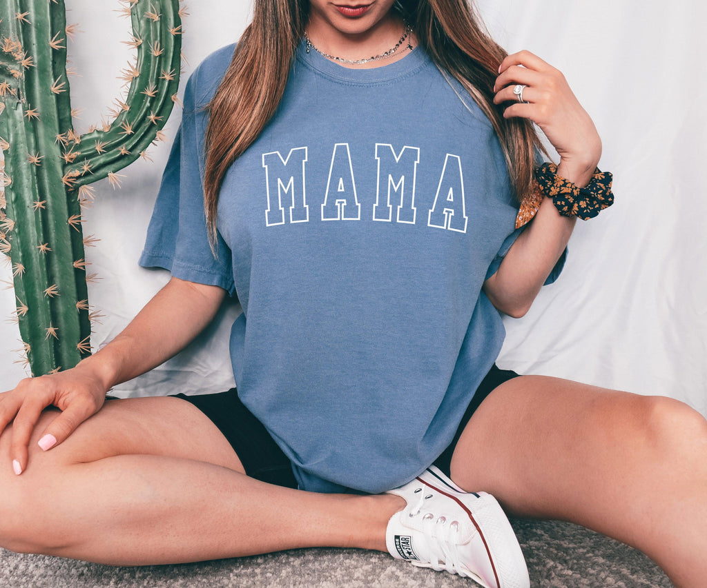 Mama Comfort Colors T Shirt (Outlined)