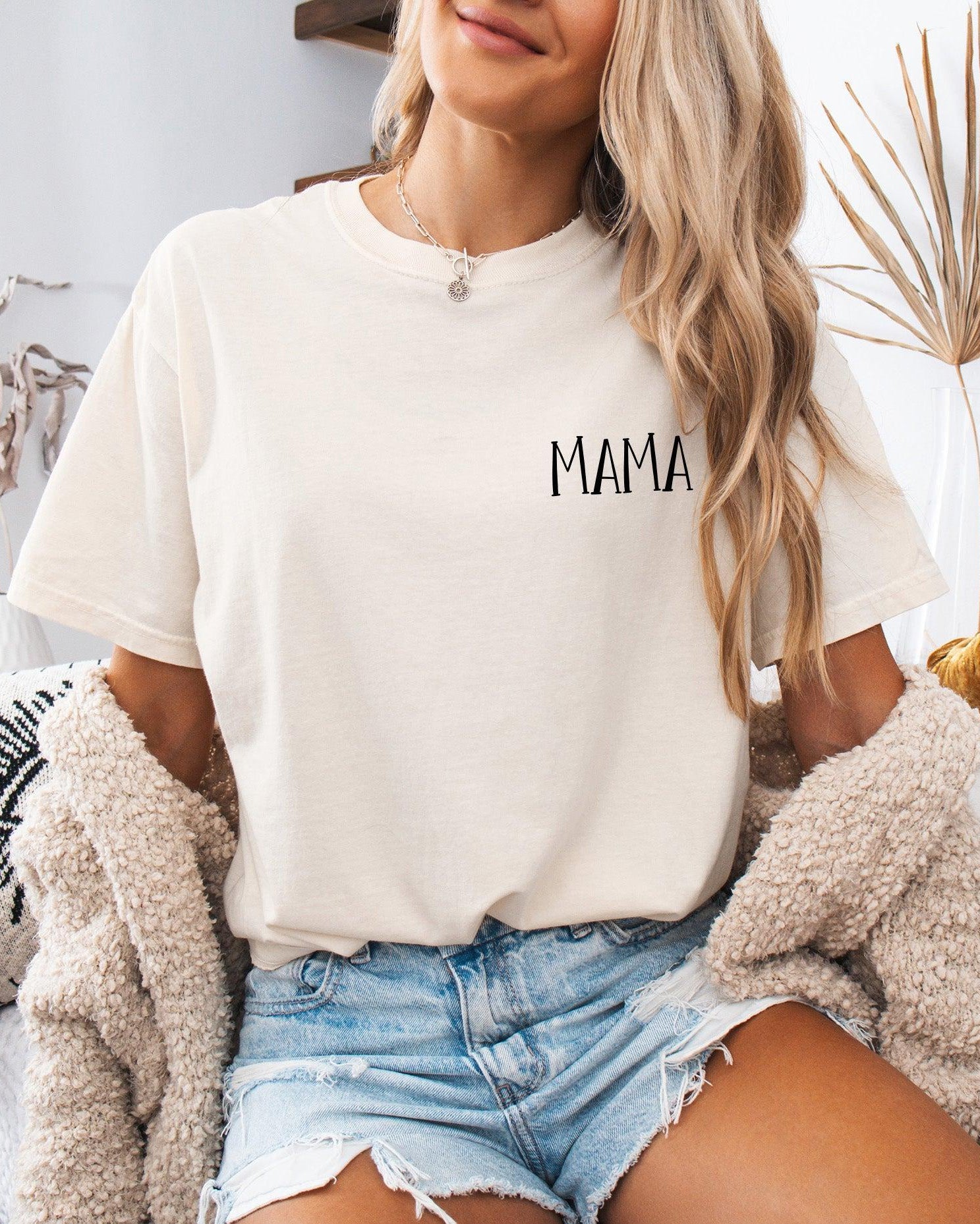 Mama Comfort Colors T Shirt (farmyard)
