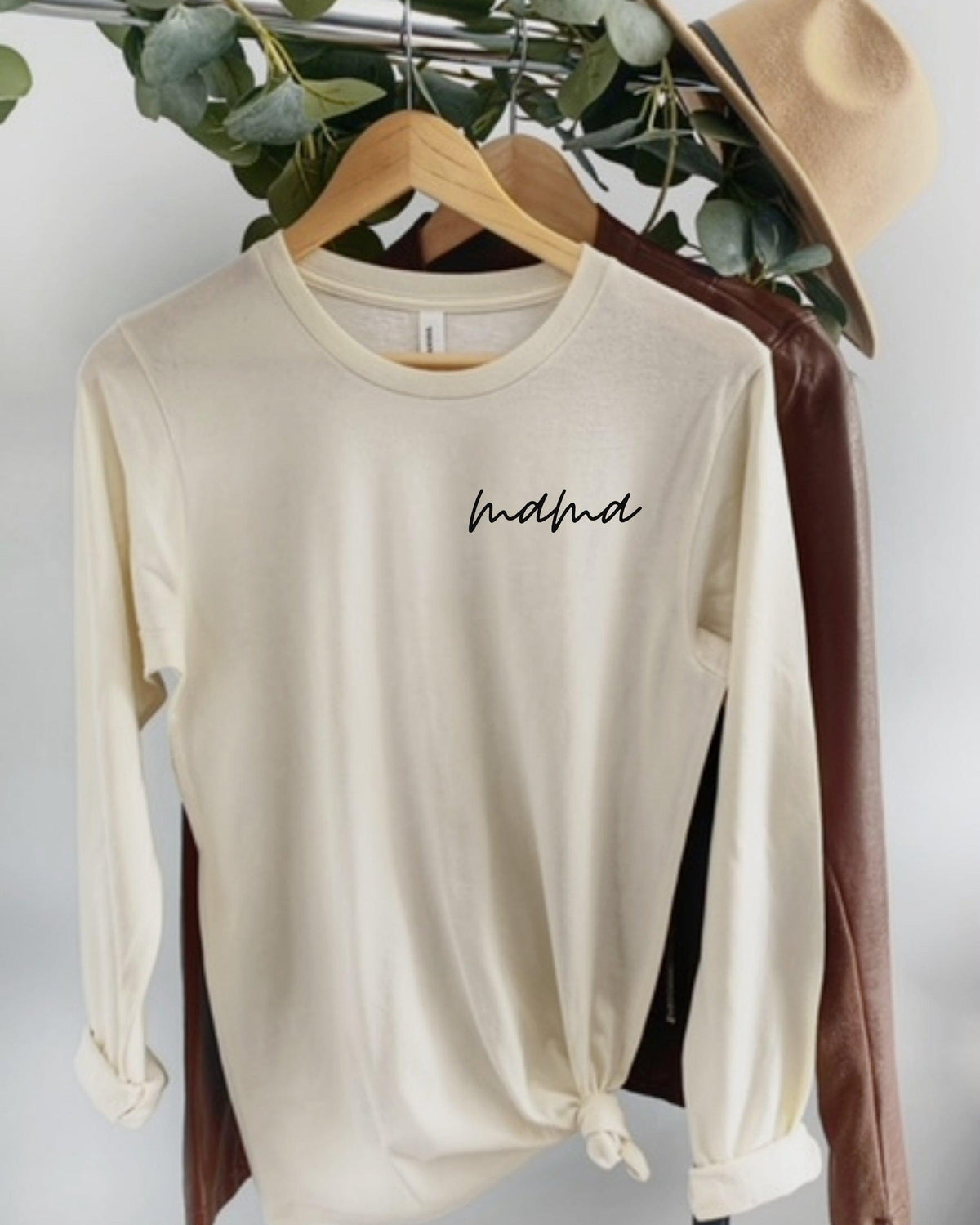 Mama Long Sleeve Tshirt (cursive left corner)
