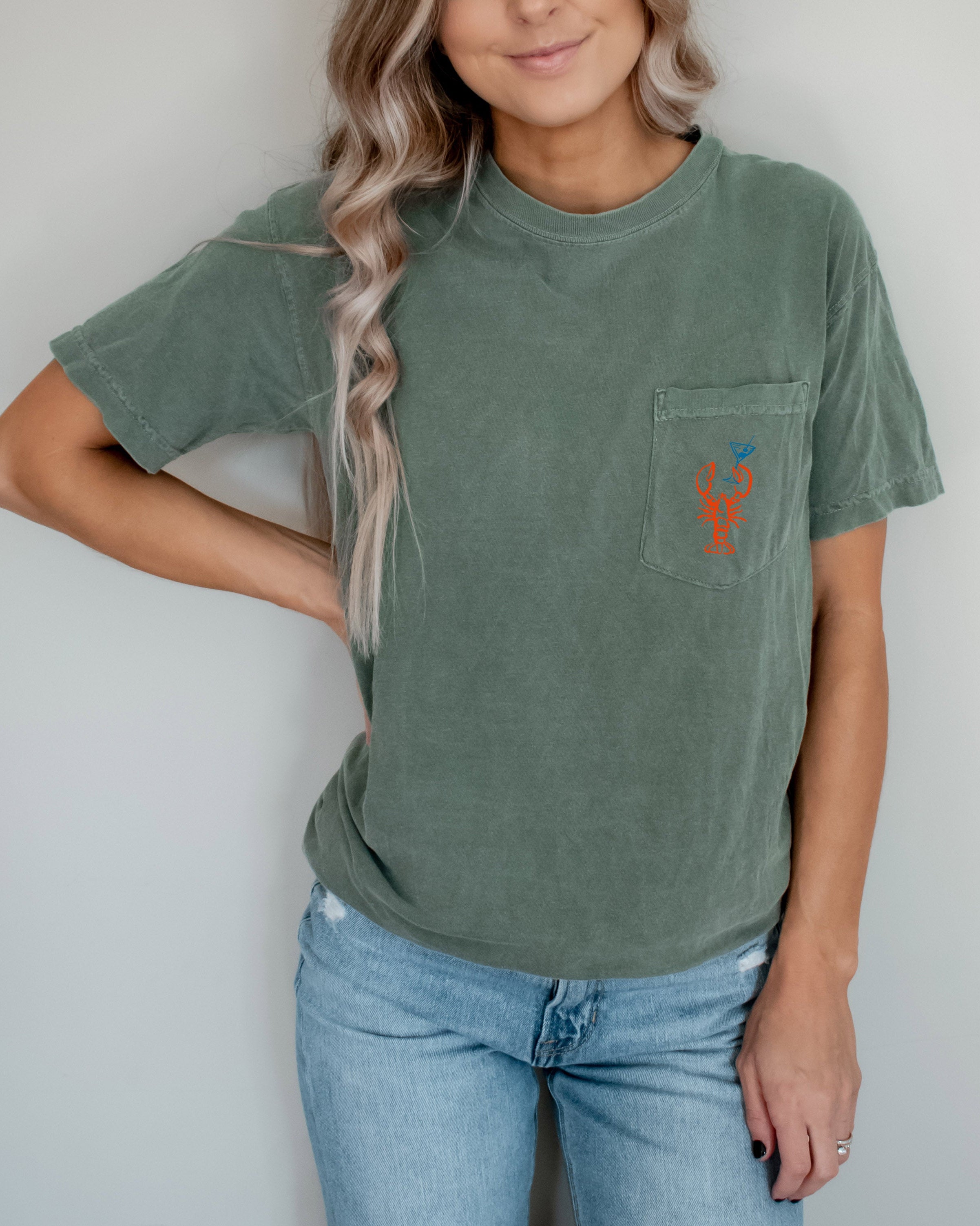 Lobsters Lake Beach Nature 100% cotton Comfort Colors Pocket T-Shirt – Outdoor