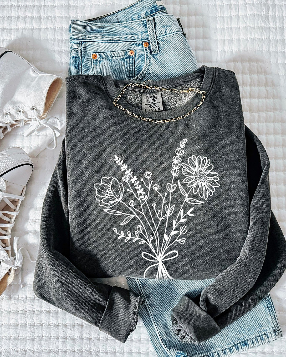 Botanical Floral Bouquet Comfort Colors Sweatshirt, Wildflower Gift for Women