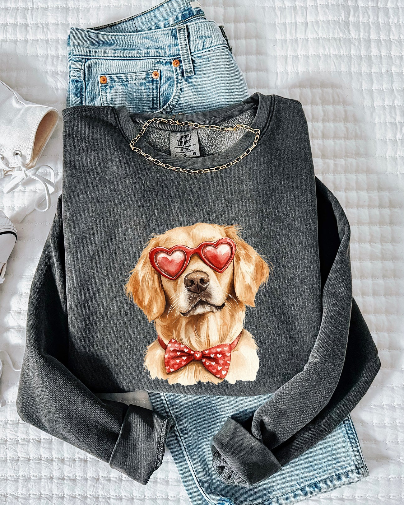 Golden Retriever Dog Mom Garment Dyed Comfort Colors Sweatshirt (Valentine's Day)