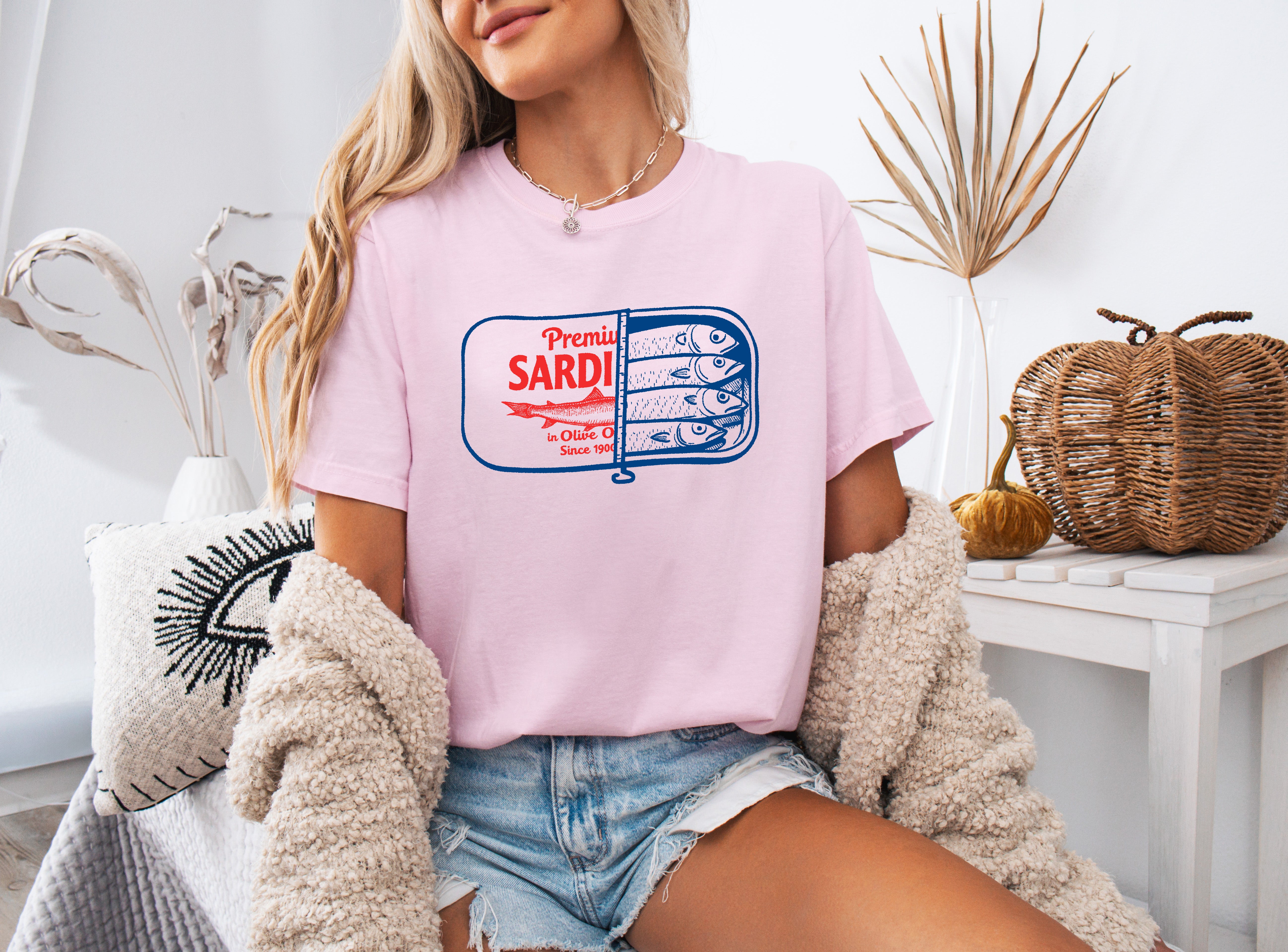 Sardines Salmon Fish Nature Camping Hiking Comfort Colors T Shirt (Can)