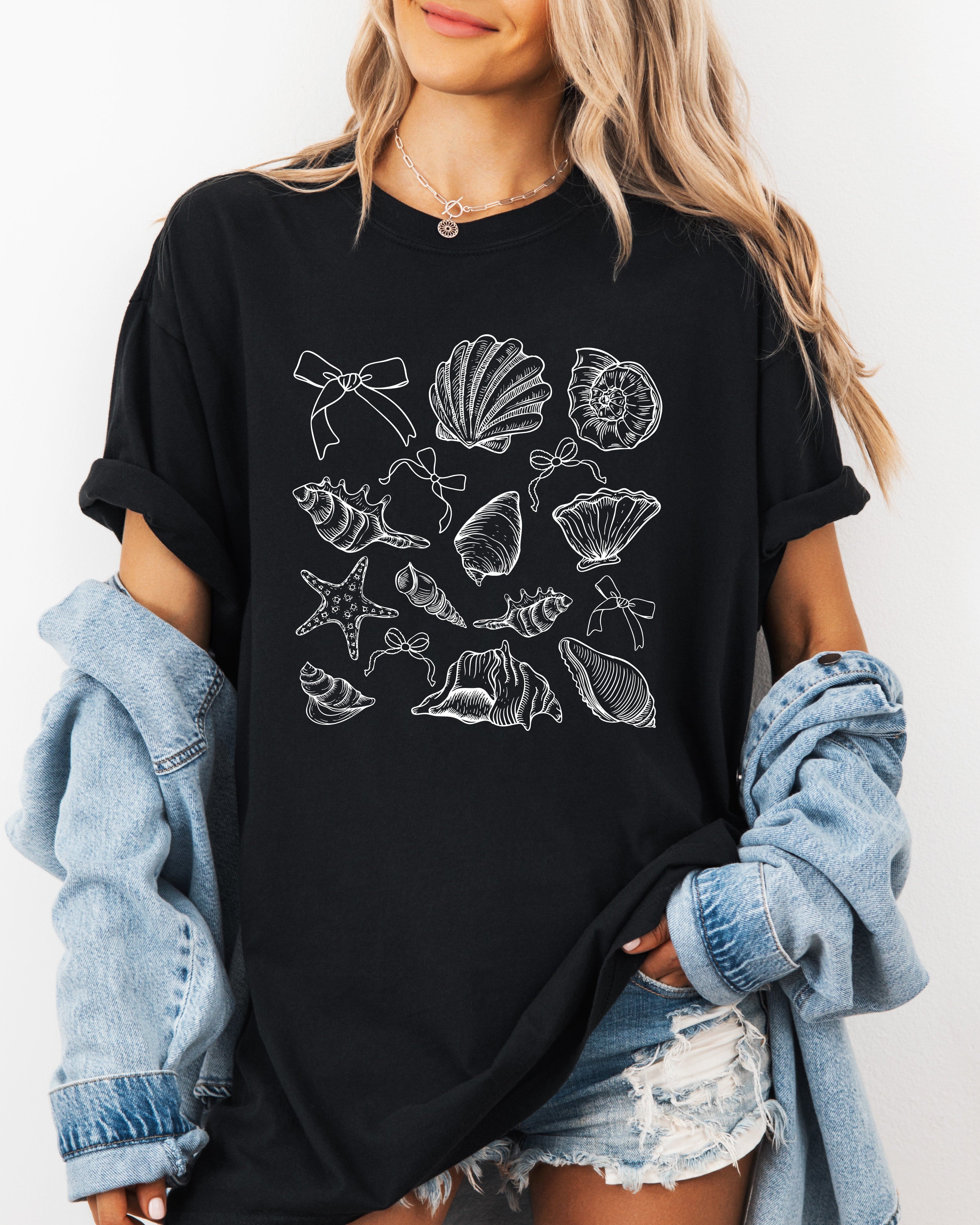 Seashell Lake Beach Summer Hiking Vacation Fish Nature Camping Hiking Comfort Colors T Shirt
