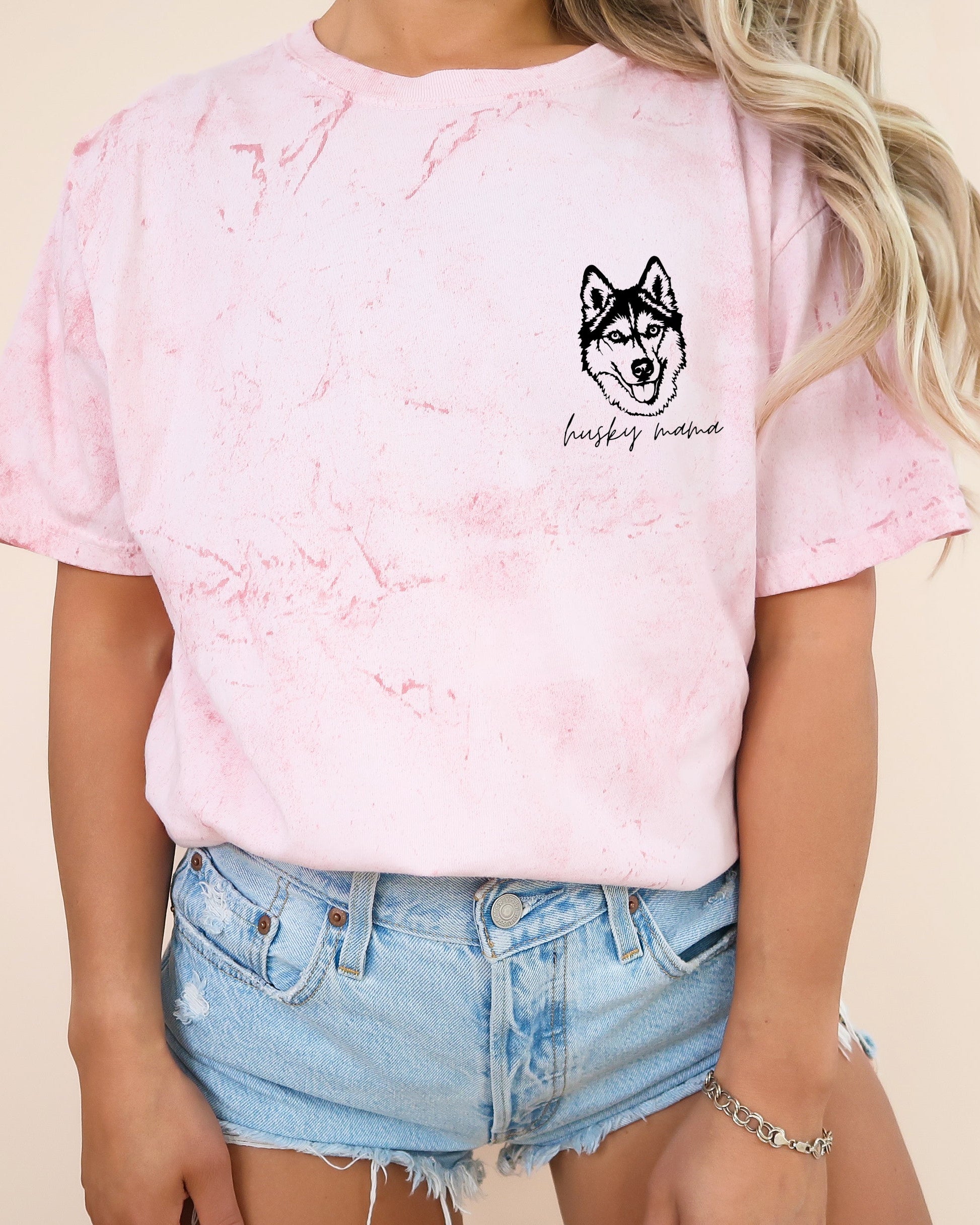 Siberian Husky Dog Mom Comfort Colors T Shirt (left chest)