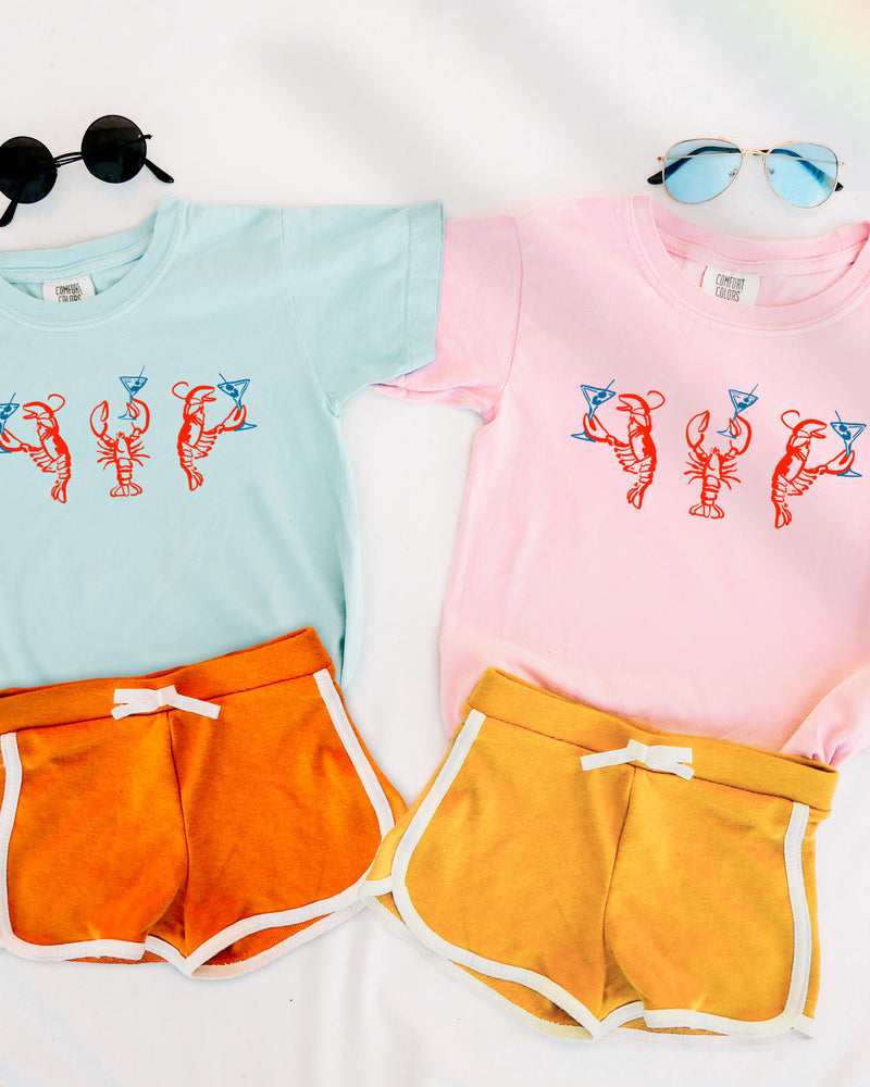 Lobster Martini Shrimp Beach Nature Comfort Colors T Shirt Vacation Lake Summer (Copy)