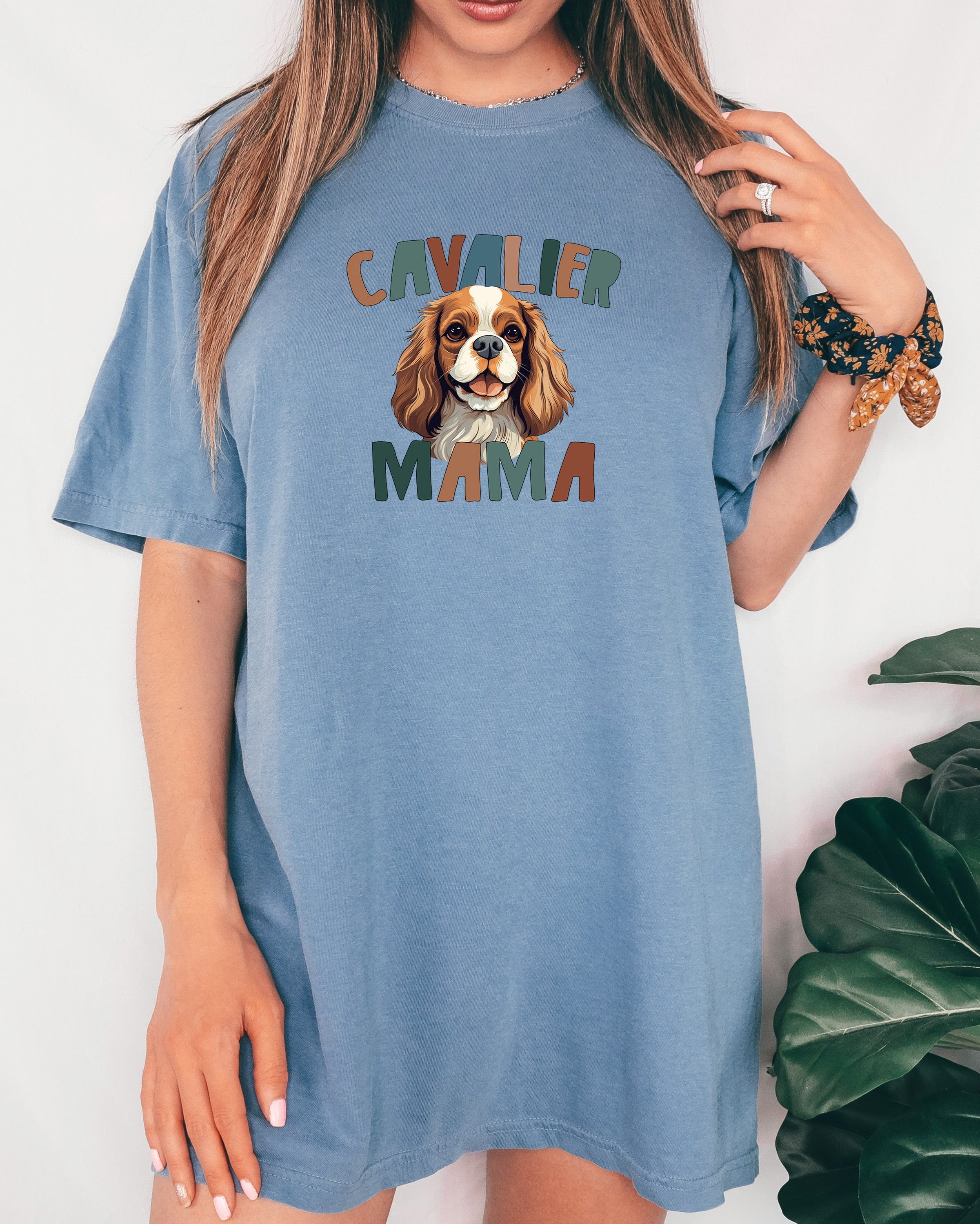 Cavalier King Charles Spaniel Dog Mom Comfort Fall Colors Garment Dyed T Shirt (Color)