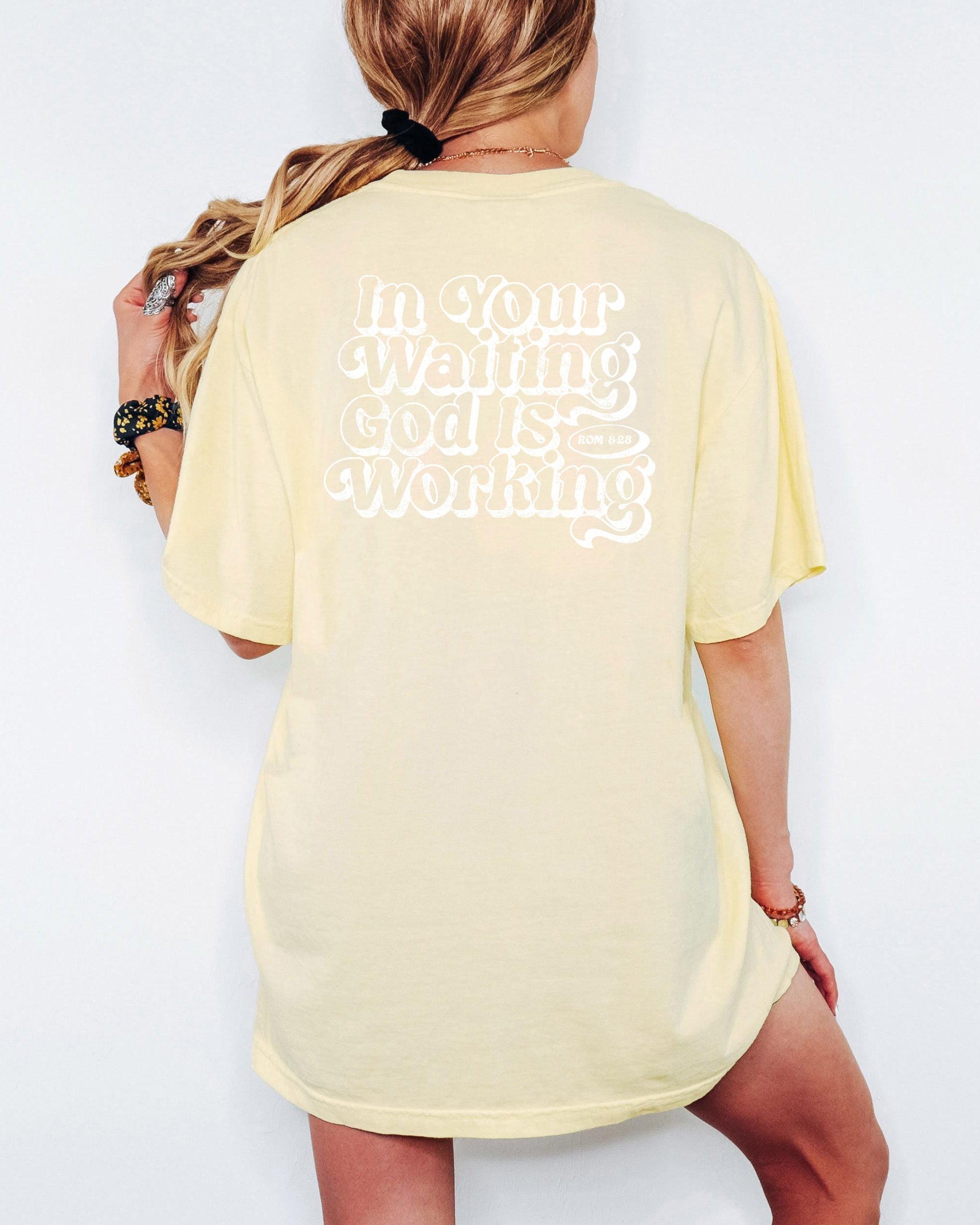 In the waiting God is working Comfort Colors T Shirt Religious Jesus Bible (Outlined Groovy)