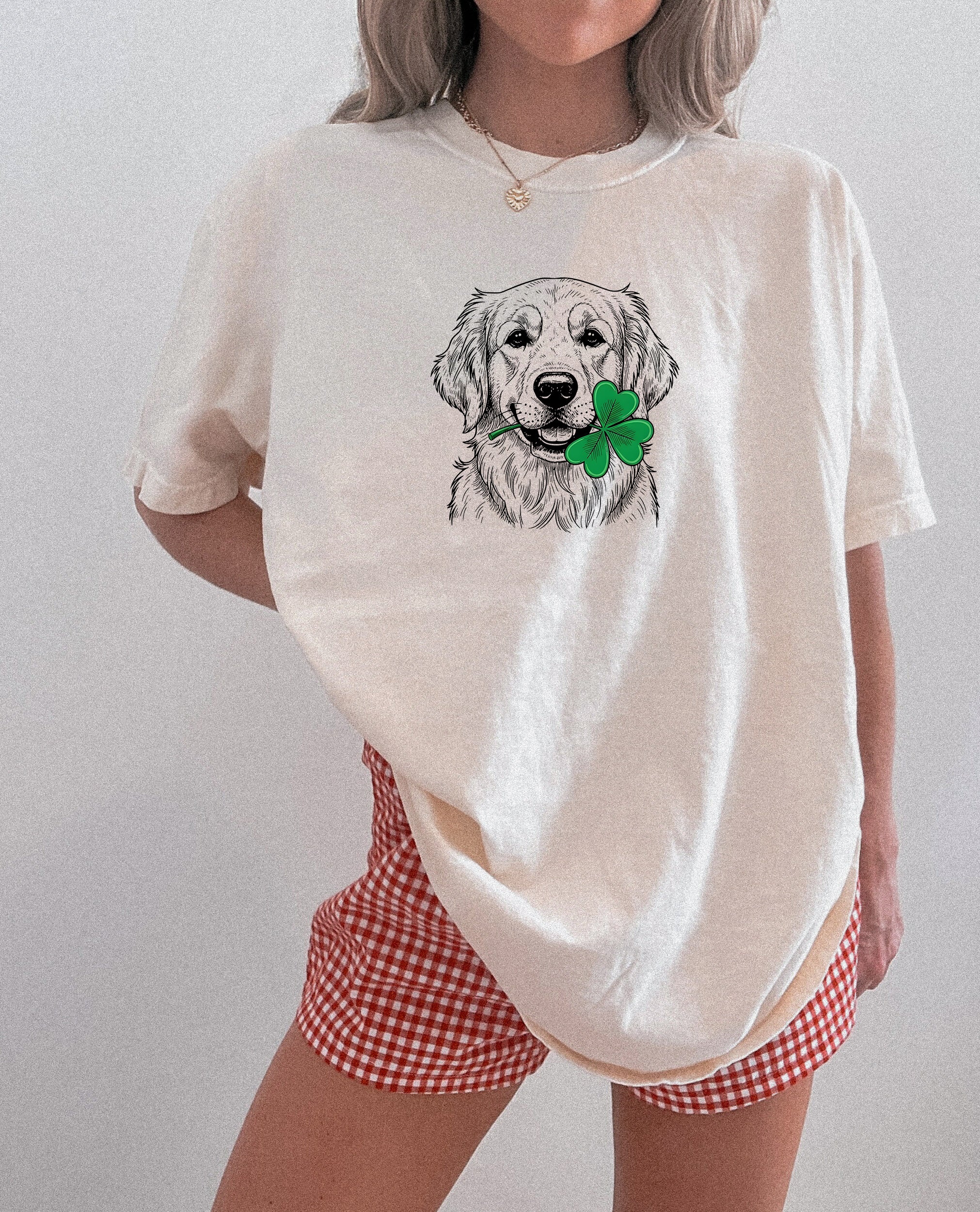 Golden Retriever Dog Mom St. Patrick's day Comfort Colors T Shirt