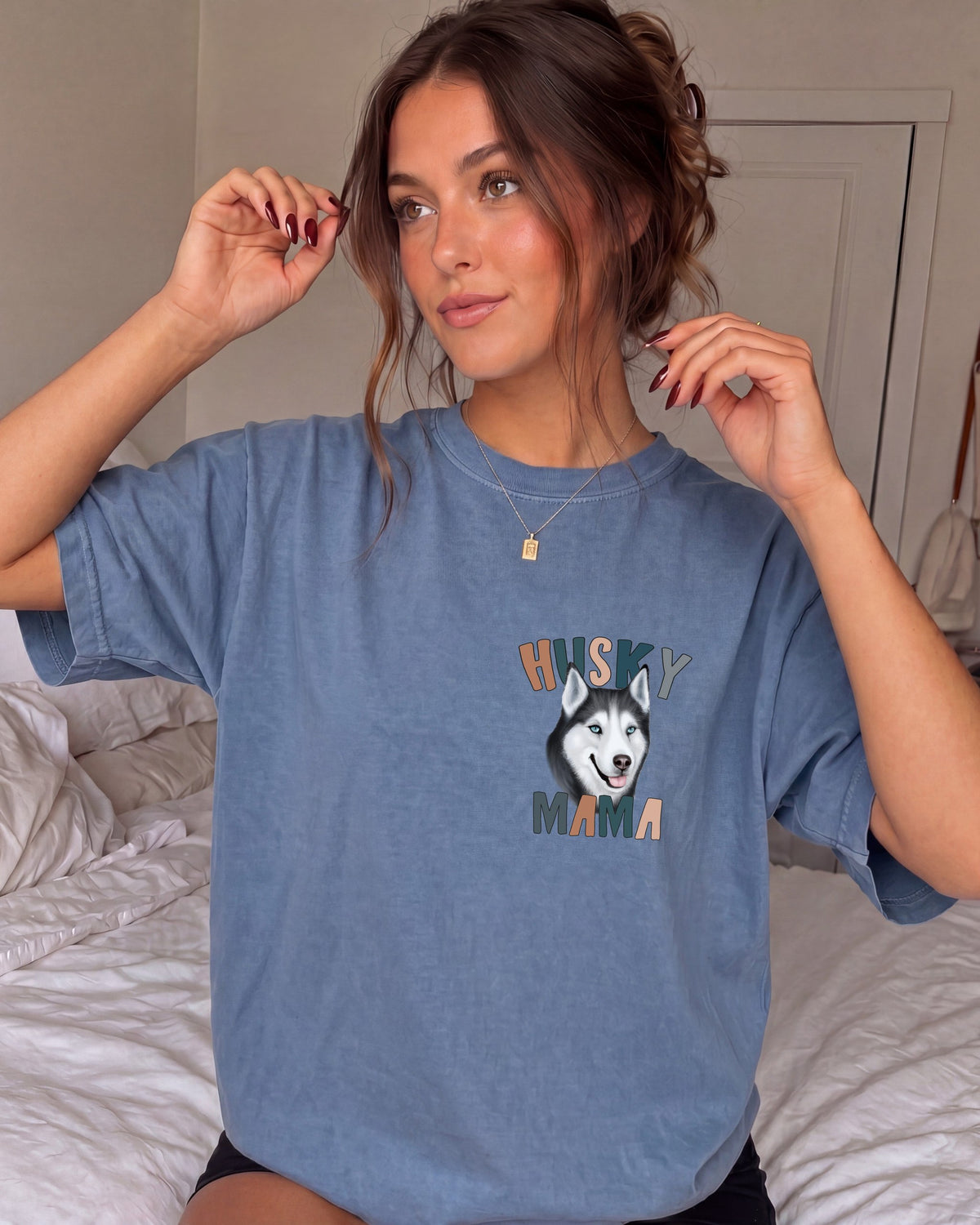 Husky Dog Mom Comfort Colors T-Shirt (Center), Gift for Women