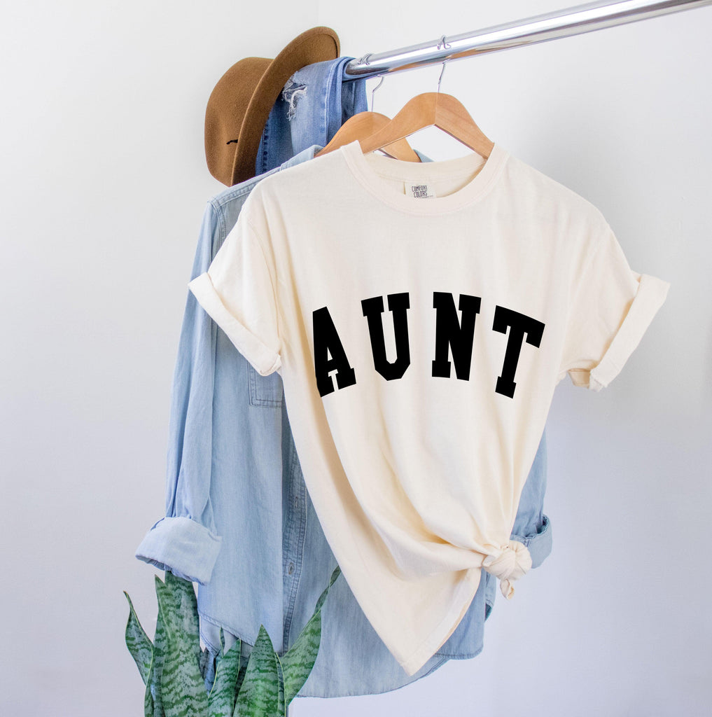 Aunt Comfort Colors T Shirt | Mother's day Gift, Pregnancy announcement (Extended)