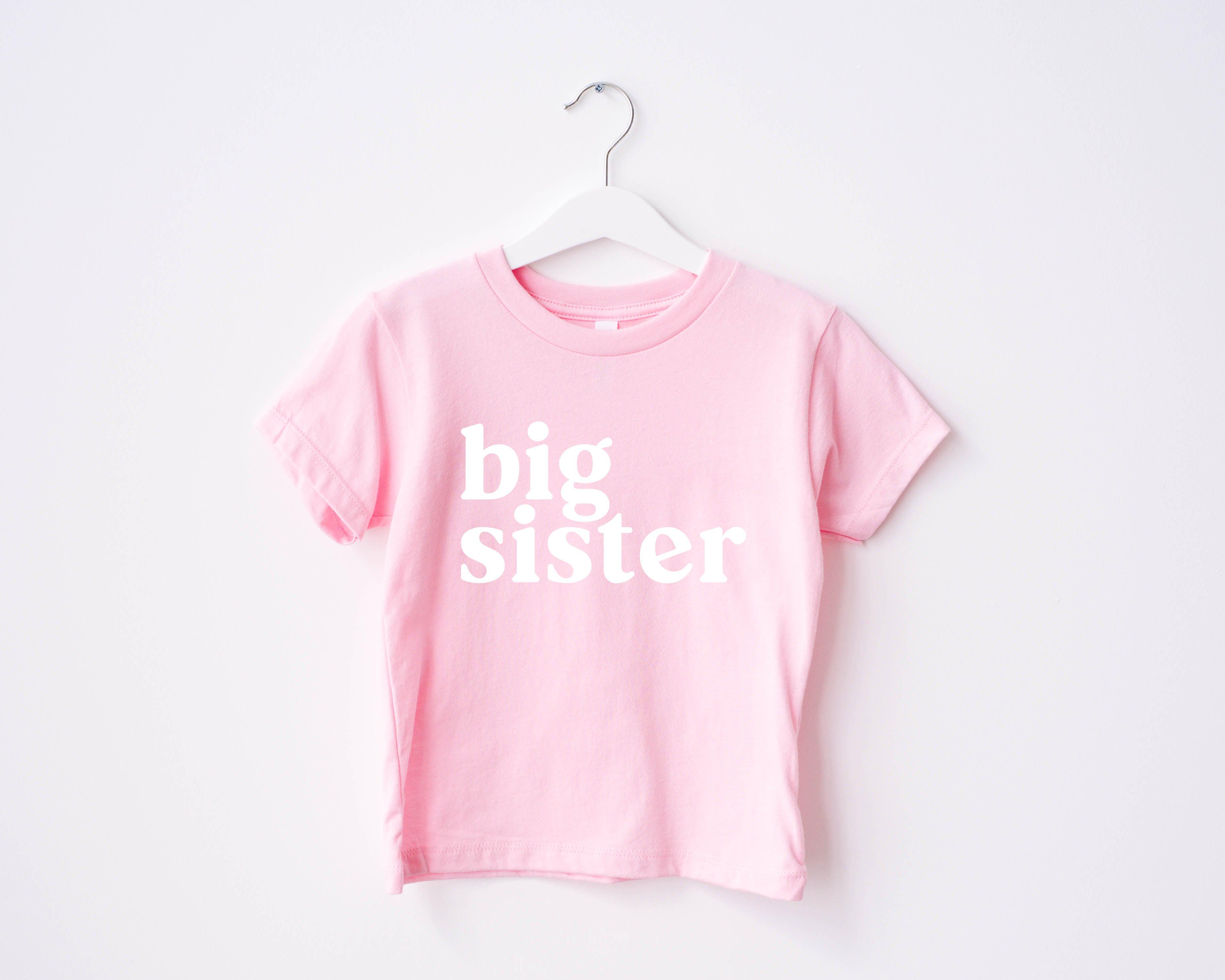 Big Sister Baby And Toddler Big Sis Pregnancy Announcement T Shirt (Serif)