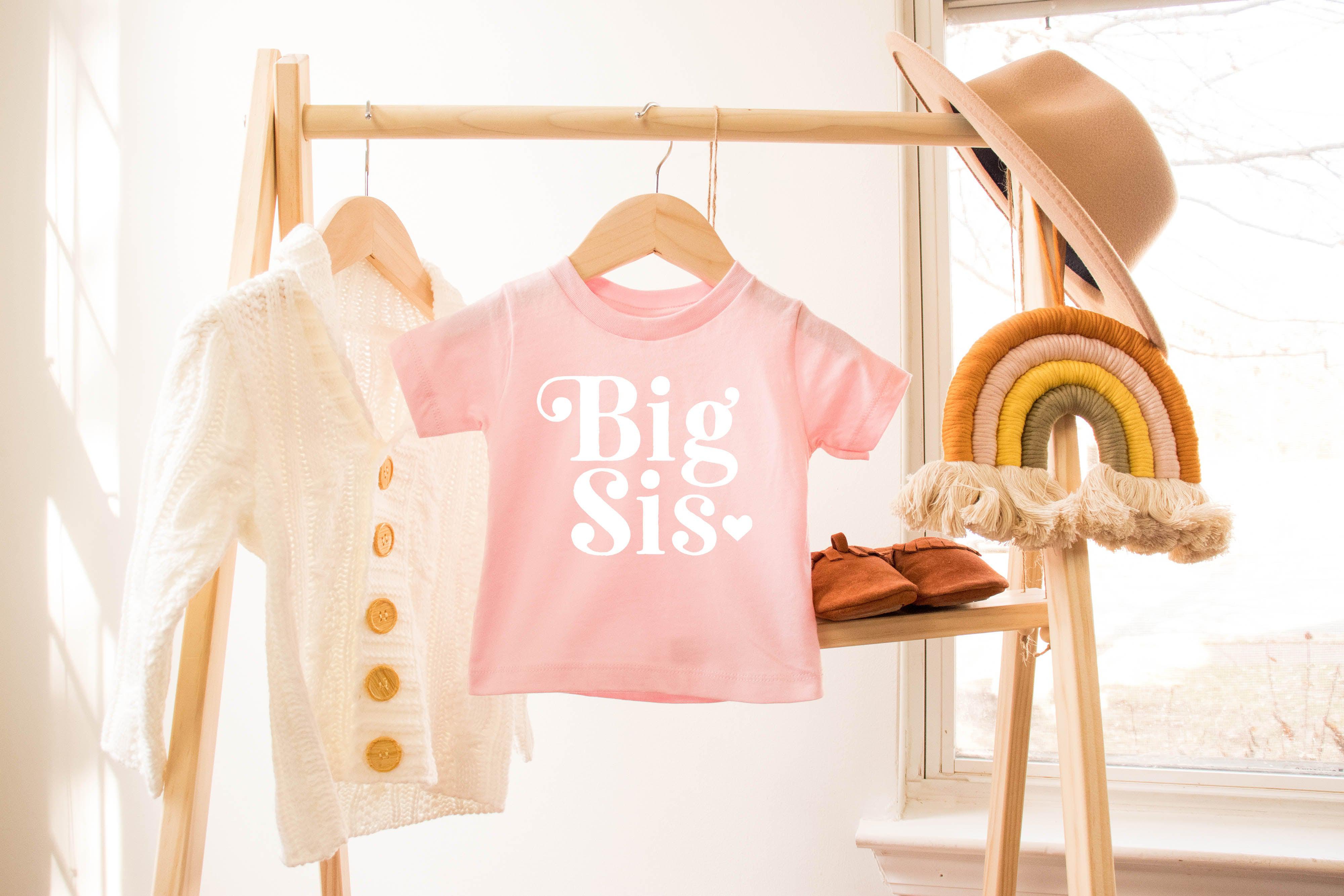 Big sis Baby And Toddler Sister T-Shirt (Retro)