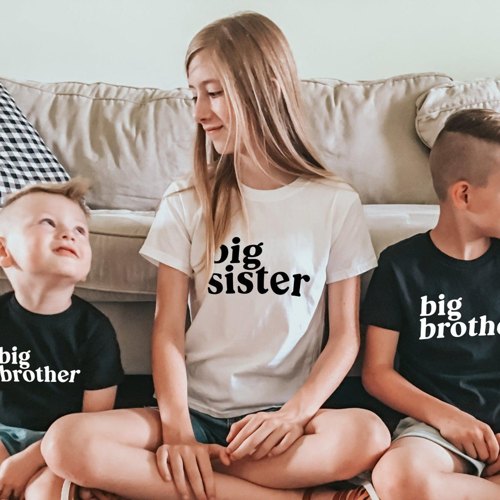 Big sister Youth T-Shirt (Serif)