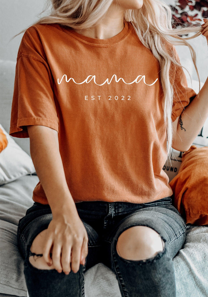 Mama Est 2022 Comfort Colors T Shirt